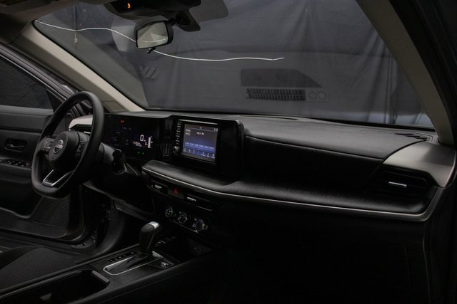 Used 2025 Nissan Kicks S image 15