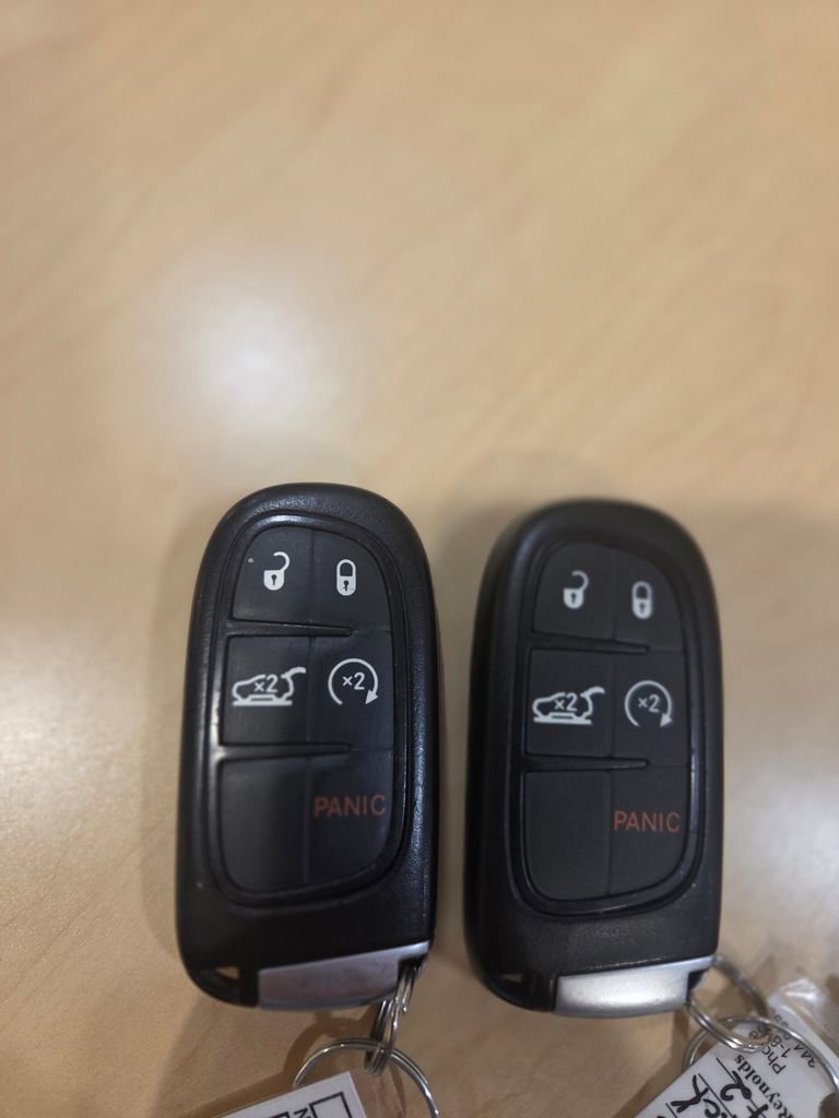 Used 2019 Jeep Cherokee Trailhawk w/ Comfort & Convenience Group image 55