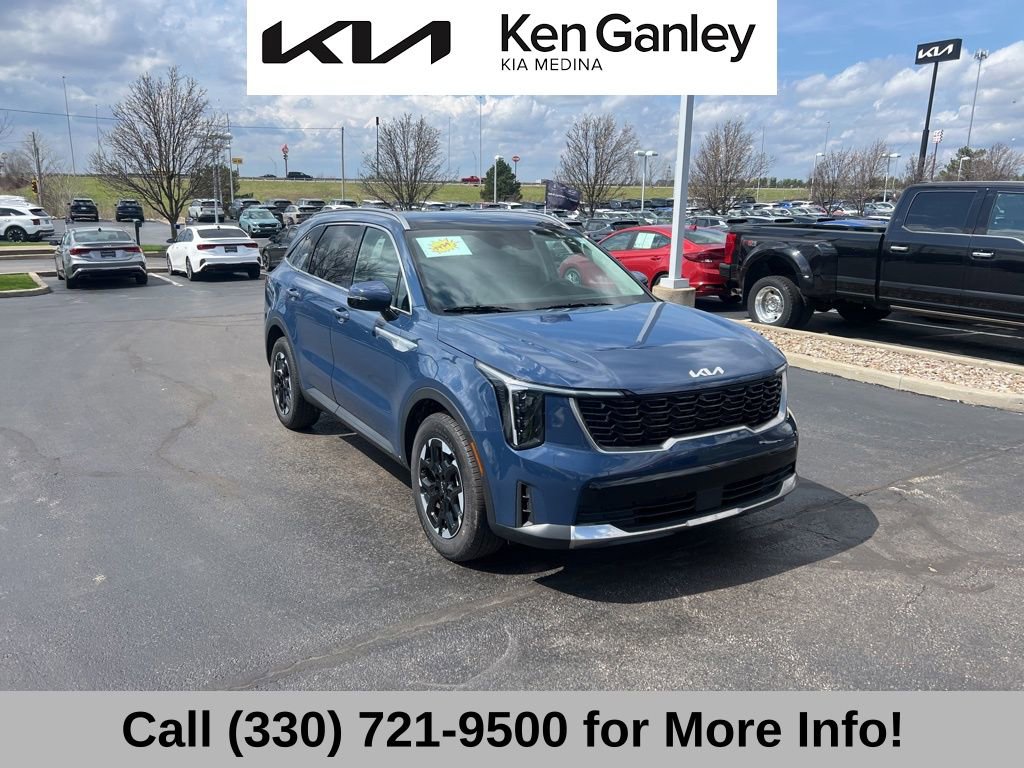 Certified 2025 Kia Sorento S w/ Panoramic Sunroof Package image 7