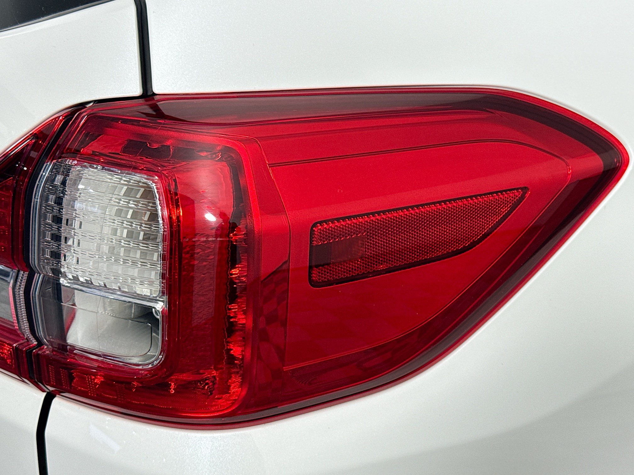 Used 2019 Subaru Ascent 8-Passenger AWD/4WD image 32