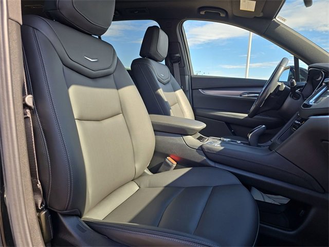 Certified 2024 Cadillac XT6 Luxury image 29