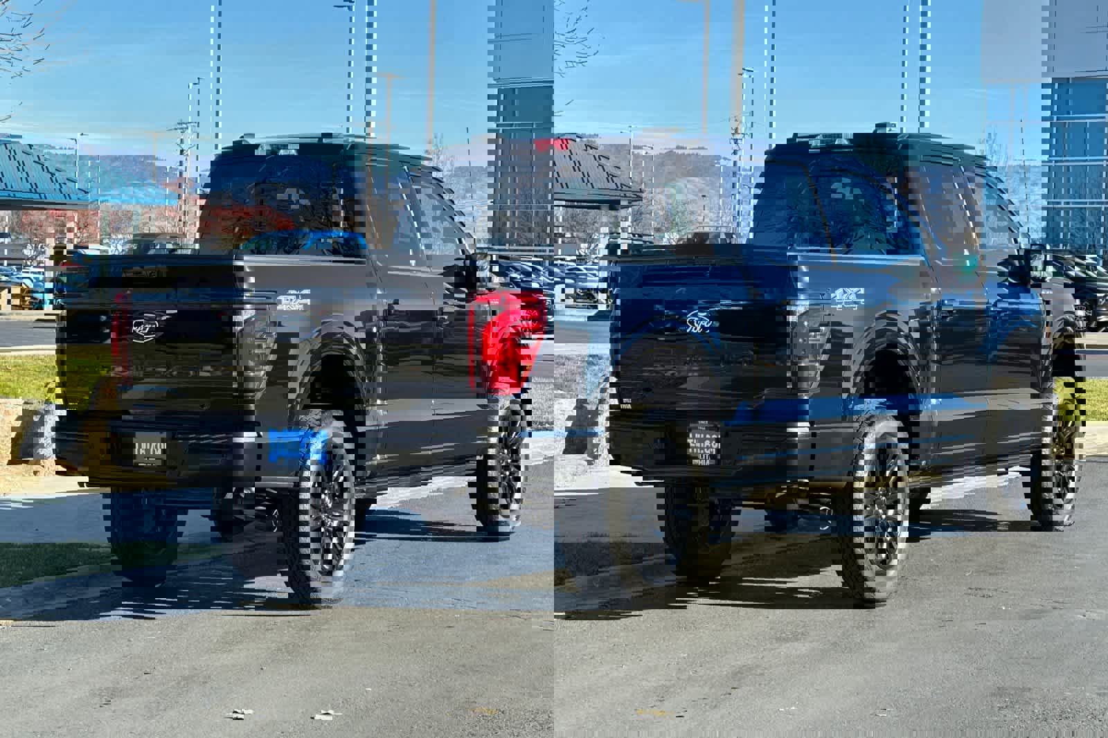 Certified 2024 Ford F150 Platinum w/ Equipment Group 702A High image 2