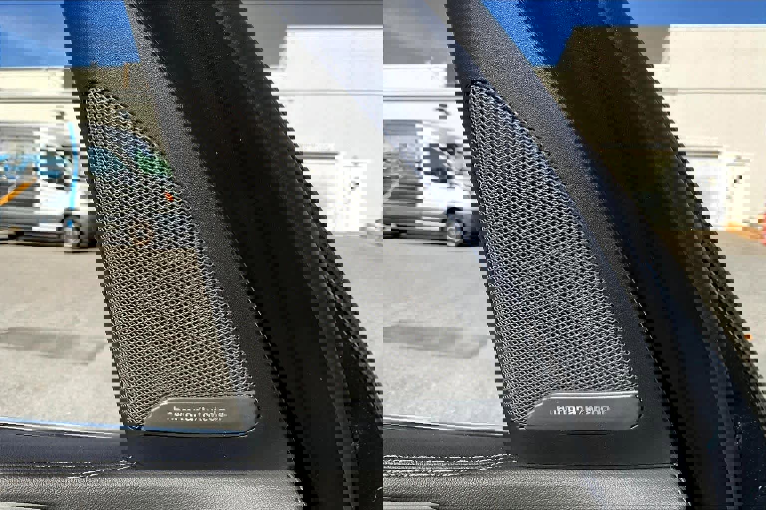 Used 2026 BMW X5 xDrive40i w/ Climate Comfort Package image 37