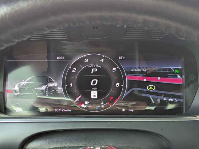 Used 2021 Jaguar F-TYPE Coupe image 10