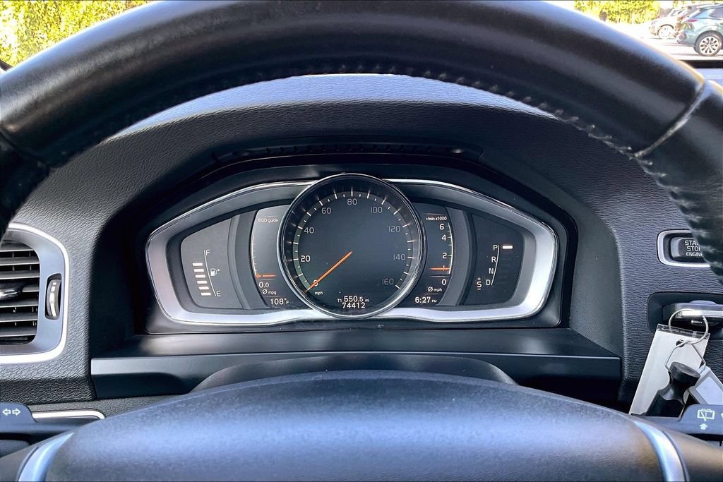 Used 2018 Volvo V60 T5 Cross Country AWD/4WD image 26