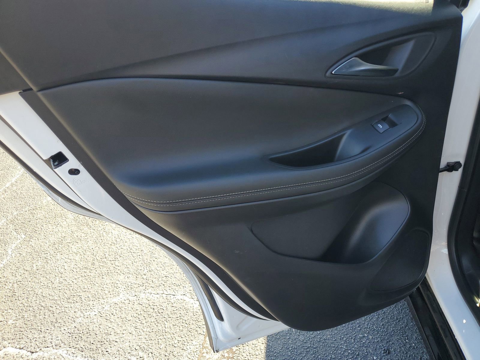 Used 2024 Buick Encore GX Sport Touring image 23