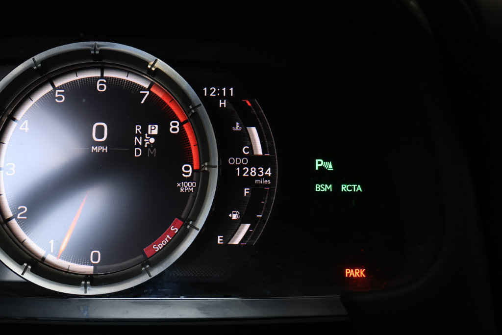Used 2018 Lexus LC 500 Coupe w/ Performance Package RWD image 30