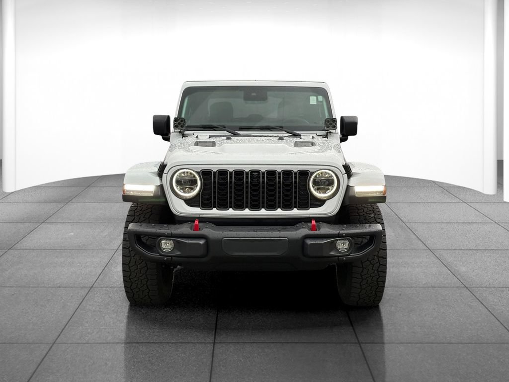 Used 2024 Jeep Gladiator Rubicon AWD/4WD image 2