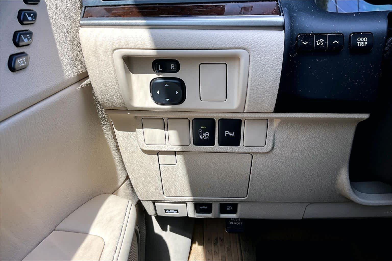Used 2015 Lexus ES 350 w/ Premium Package FWD image 33