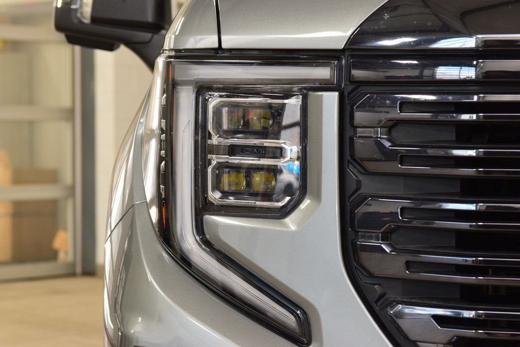 Used 2024 GMC Sierra 1500 Denali Ultimate image 12