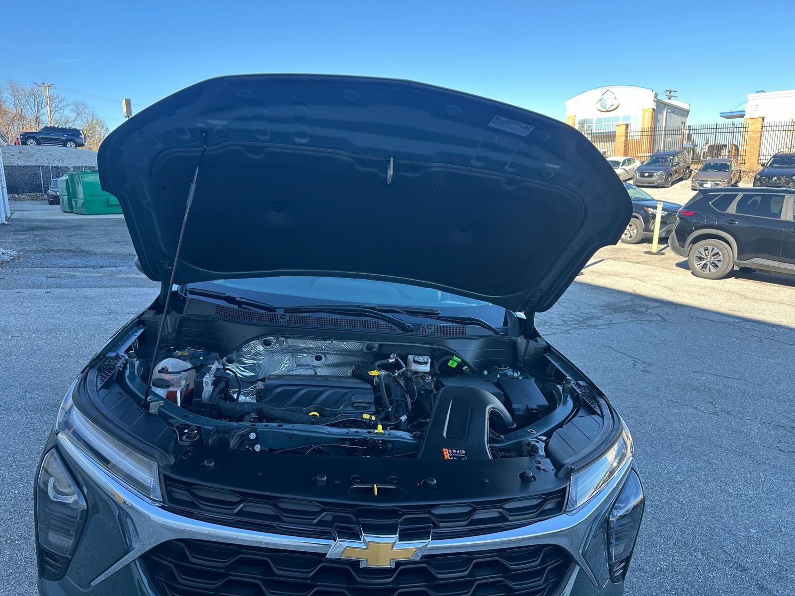 Used 2025 Chevrolet Trax LT image 30