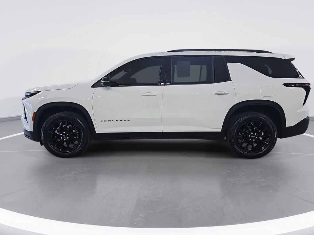 Certified 2026 Chevrolet Traverse LT w/ Midnight/Sport Edition FWD image 7