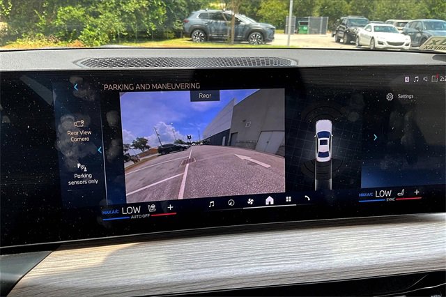 Used 2025 BMW 330i Sedan image 13