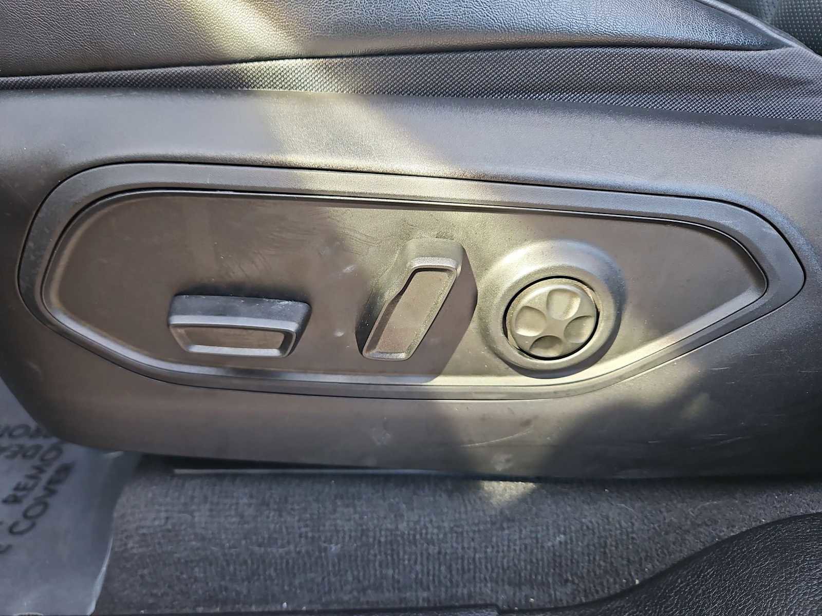 Used 2023 Jeep Grand Cherokee L Overland image 18