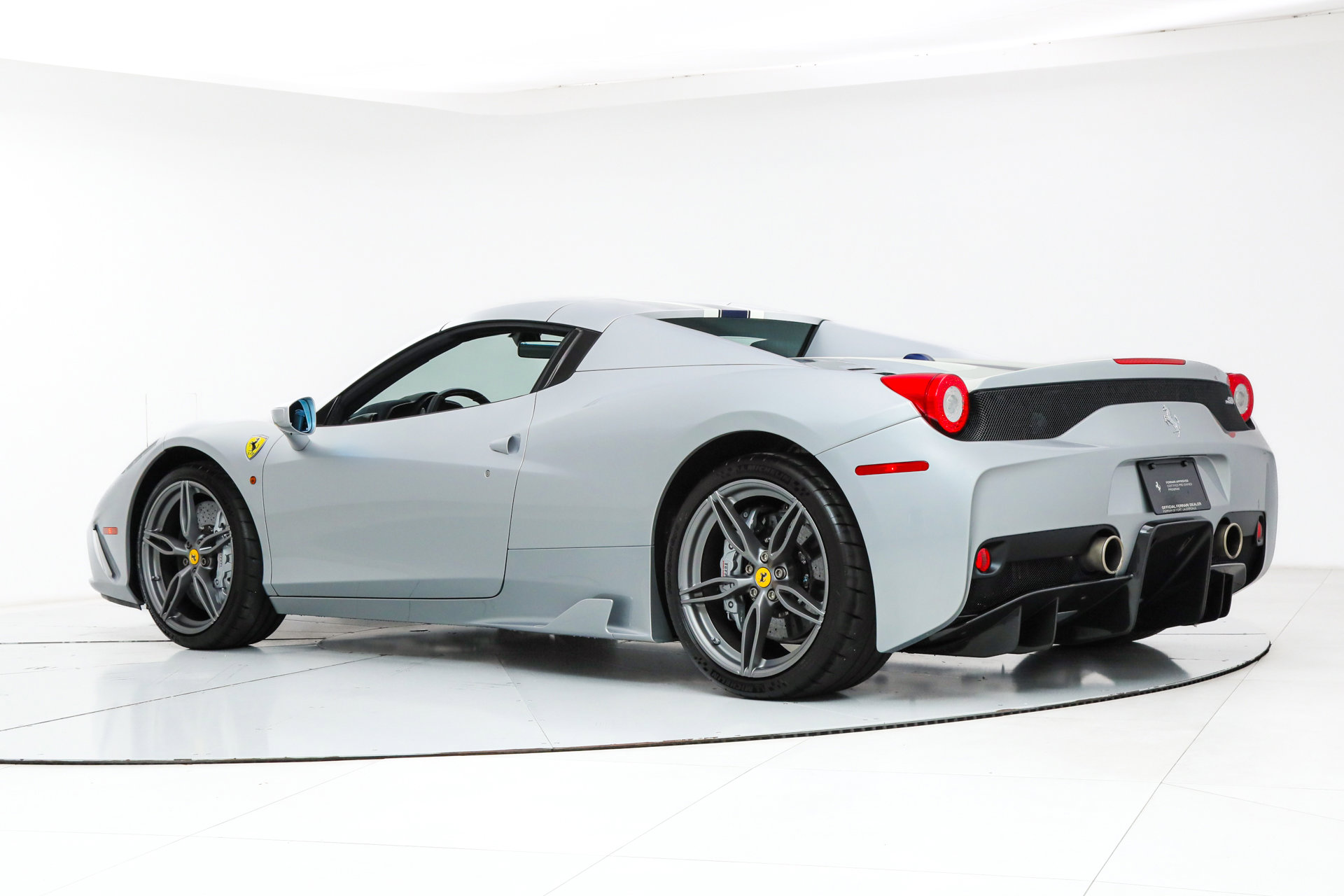 Certified 2015 Ferrari 458 Speciale A image 9