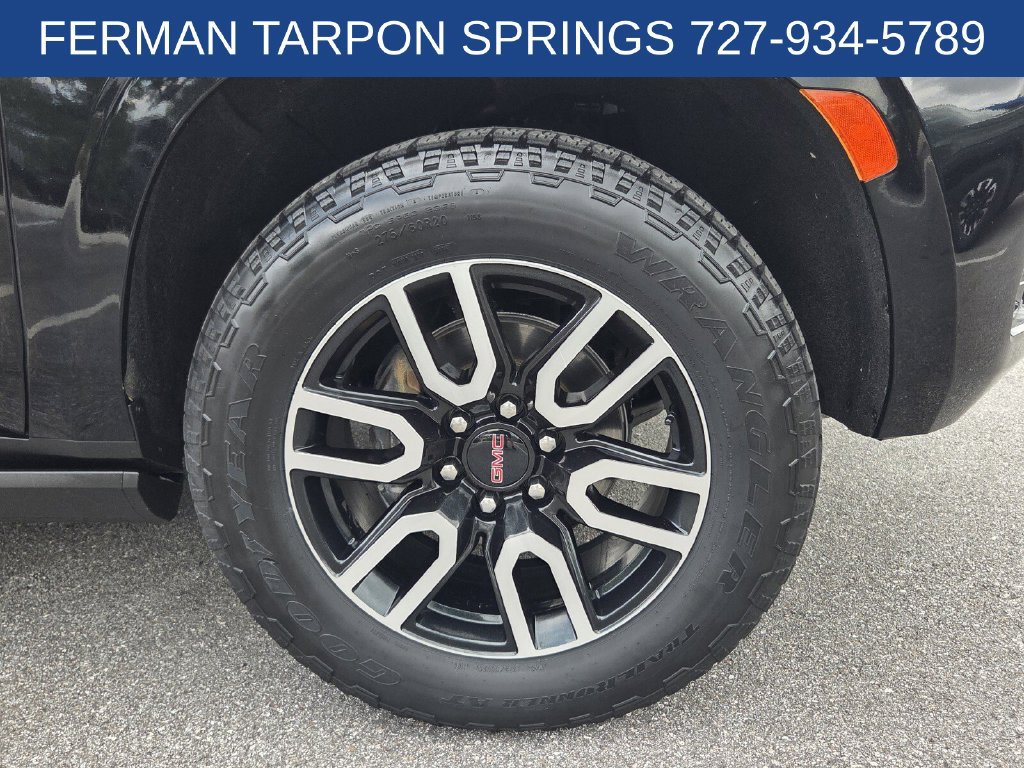 Used 2022 GMC Yukon XL AT4 w/ Technology Package AWD/4WD image 11