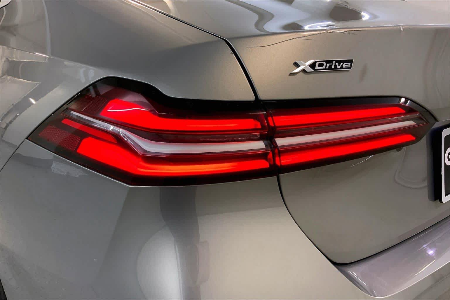 Used 2024 BMW 530i xDrive w/ Executive Package AWD/4WD image 28