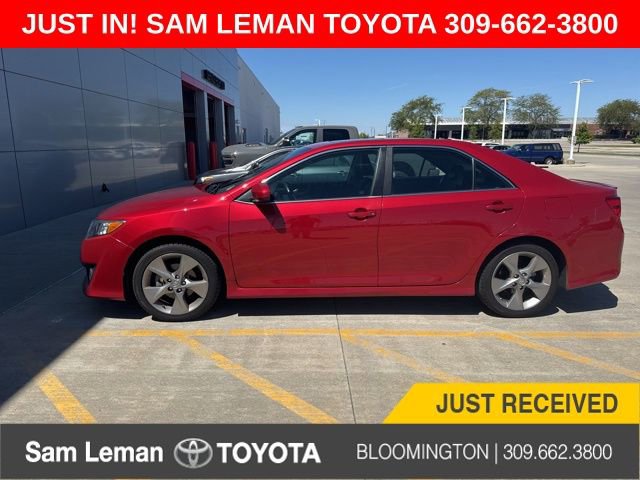 Used 2013 Toyota Camry SE w/ Leather Pkg FWD image 1
