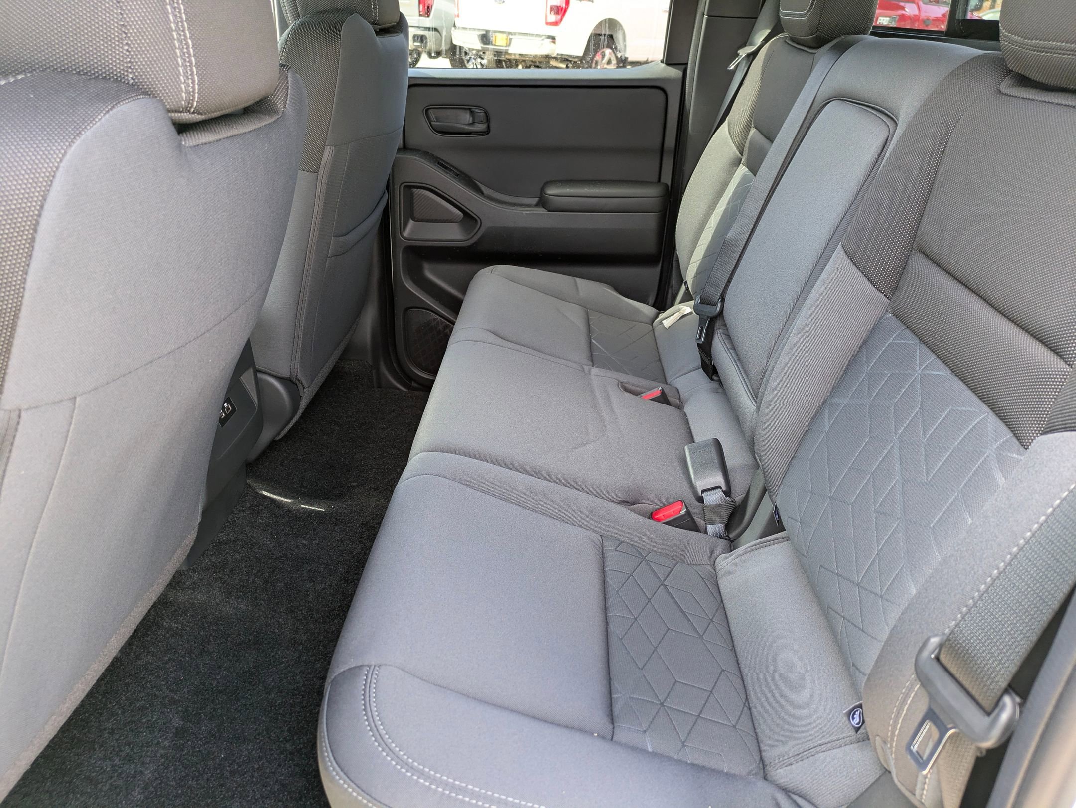 New 2026 Nissan Frontier SV image 12