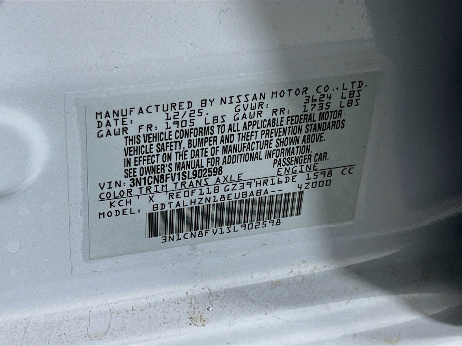 New 2025 Nissan Versa SR w/ Trunk Package FWD image 34