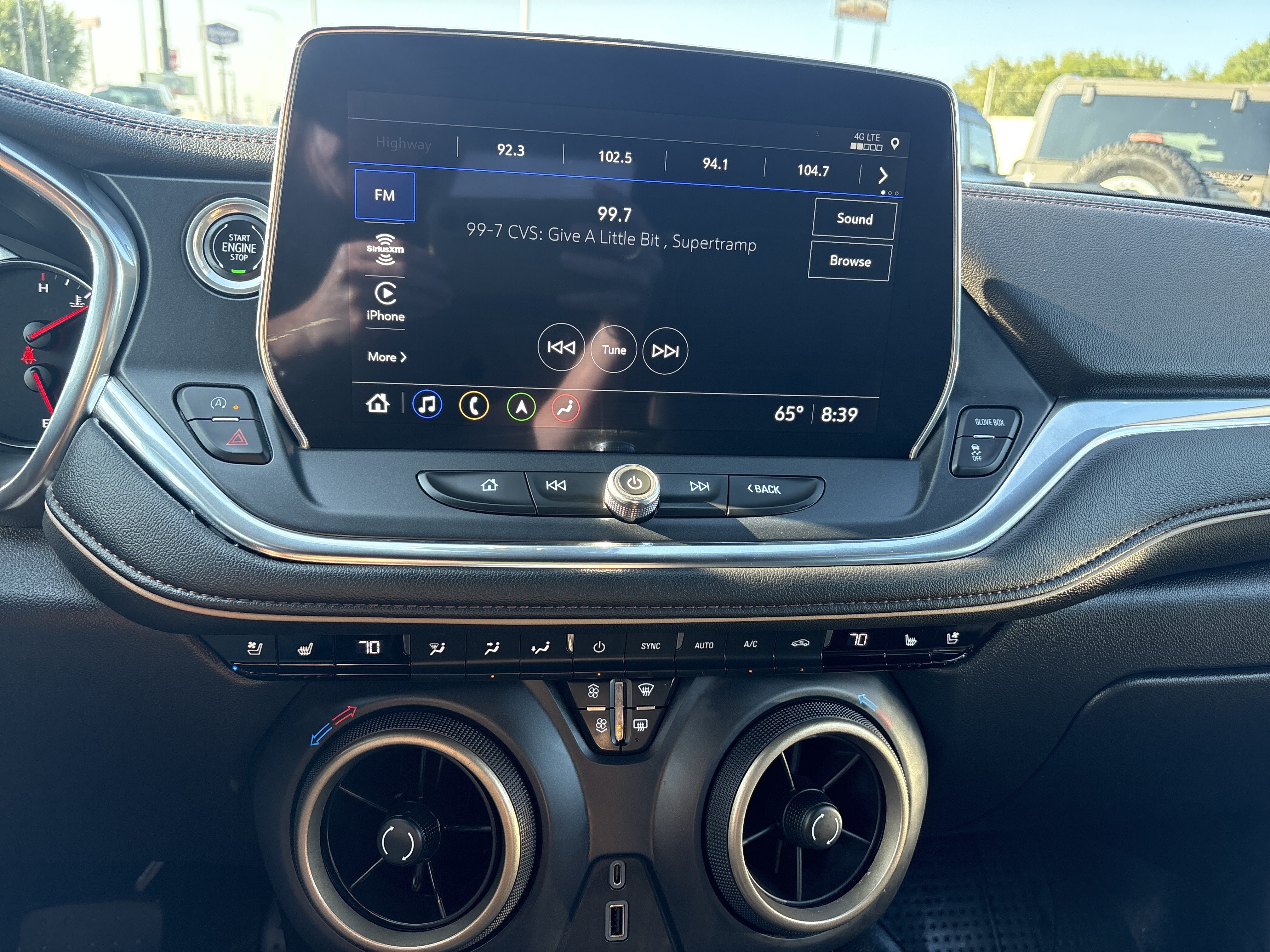 Used 2023 Chevrolet Blazer Premier w/ Driver Confidence II Package FWD image 17