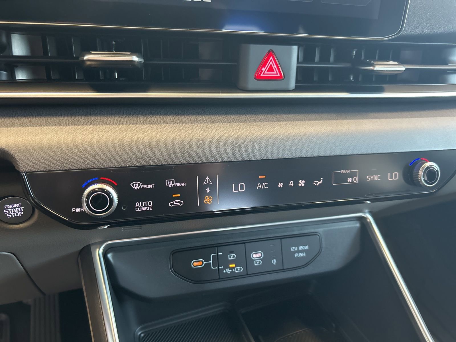 New 2026 Kia Carnival EX image 31