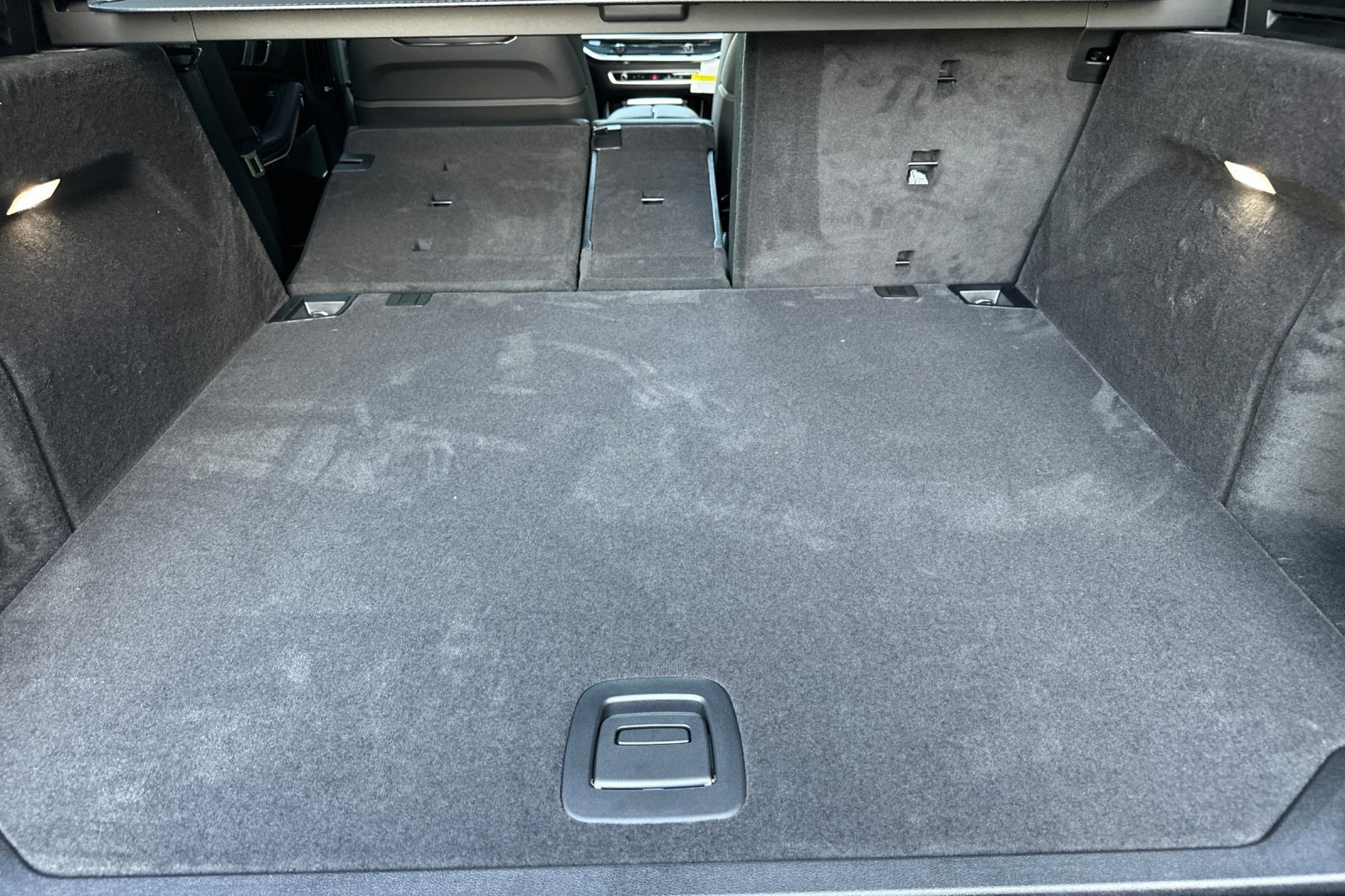 New 2026 BMW X5 sDrive40i w/ Climate Comfort Package image 12