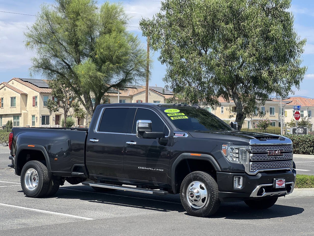 Used 2020 GMC Sierra 3500 Denali w/ Denali Ultimate Package AWD/4WD image 9