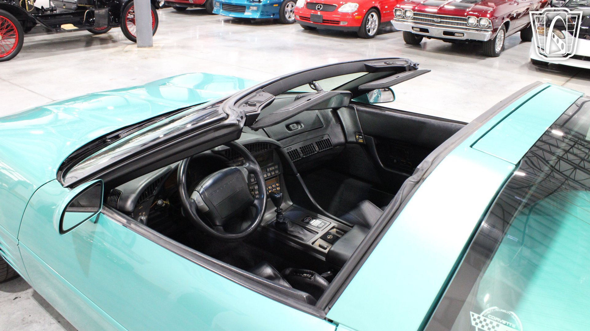 Used 1991 Chevrolet Corvette Coupe RWD image 12