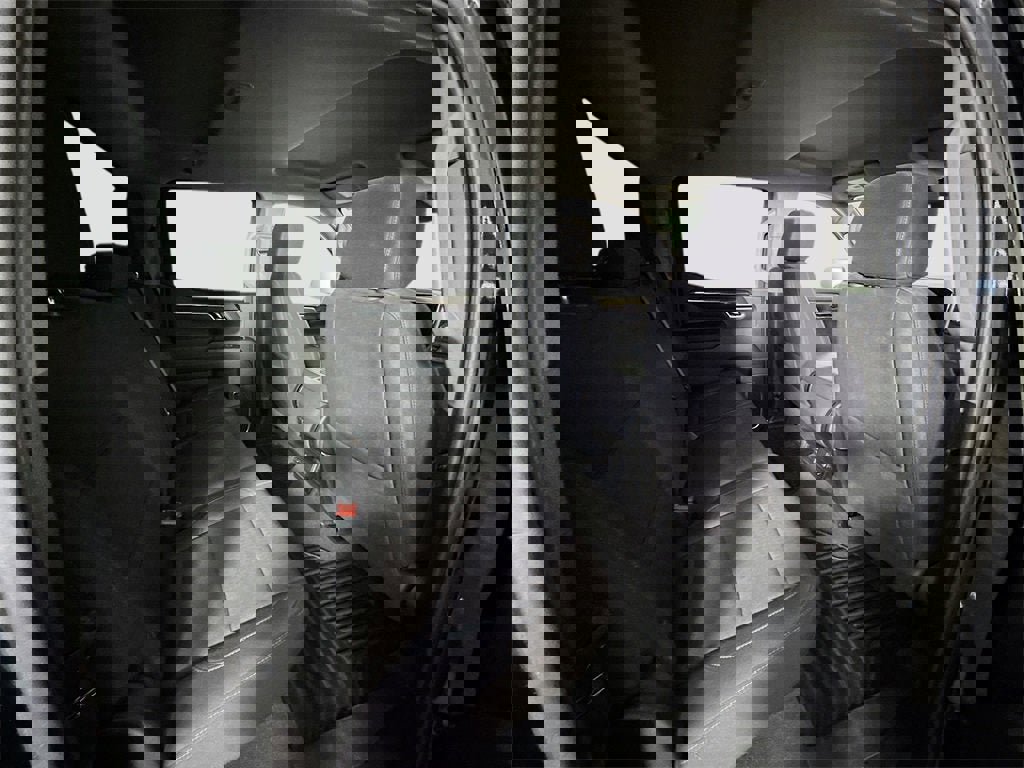 Used 2024 Chevrolet Silverado 1500 LT image 19