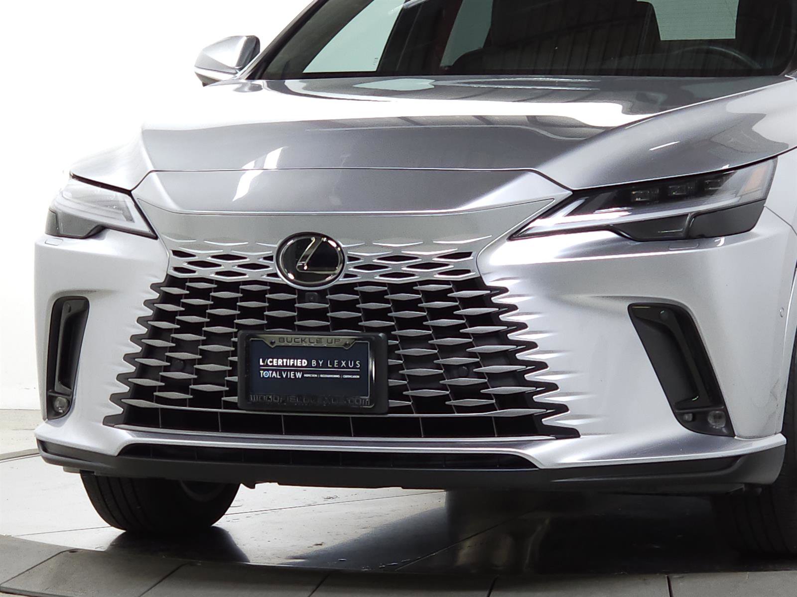 Certified 2023 Lexus RX 350 w/ Cold Area Package AWD/4WD image 4