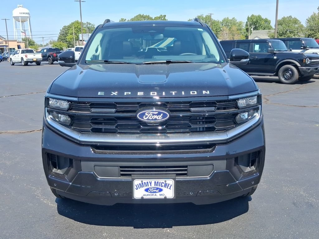 New 2027 Ford Expedition Platinum w/ Platinum Ultimate Package AWD/4WD image 37