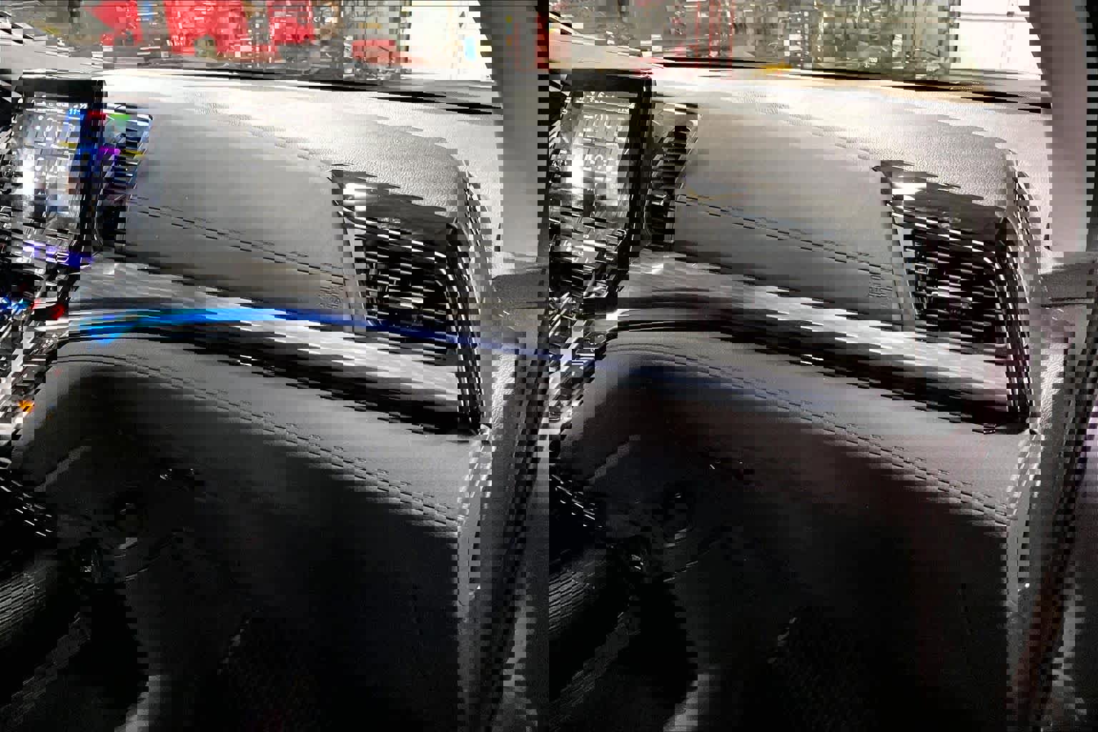 Used 2023 Honda Odyssey Elite image 17