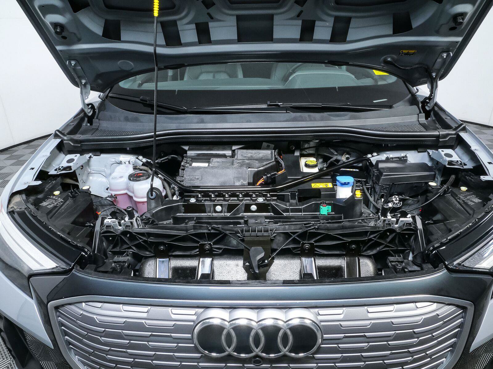 Used 2023 Audi Q4 e-tron Premium Plus w/ Premium Plus RWD image 34