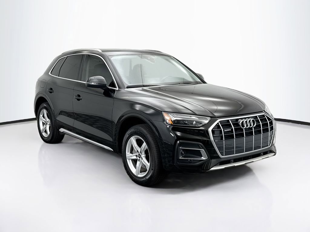 Certified 2023 Audi Q5 2.0T Premium w/ Convenience Package image 3