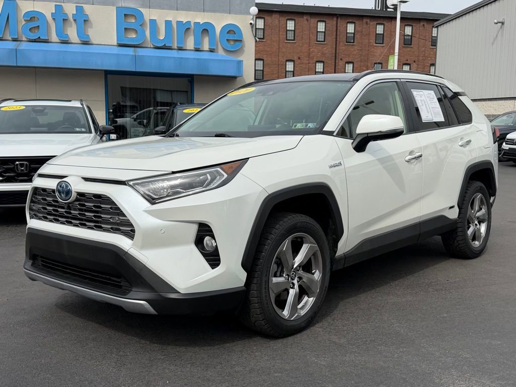 Used 2020 Toyota RAV4 Limited image 1