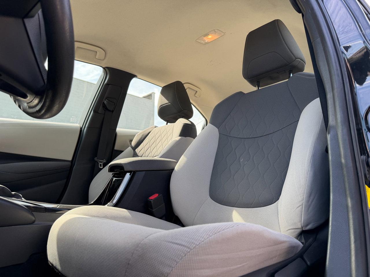 Used 2020 Toyota Corolla LE w/ Phone Cable & Charge Package image 10