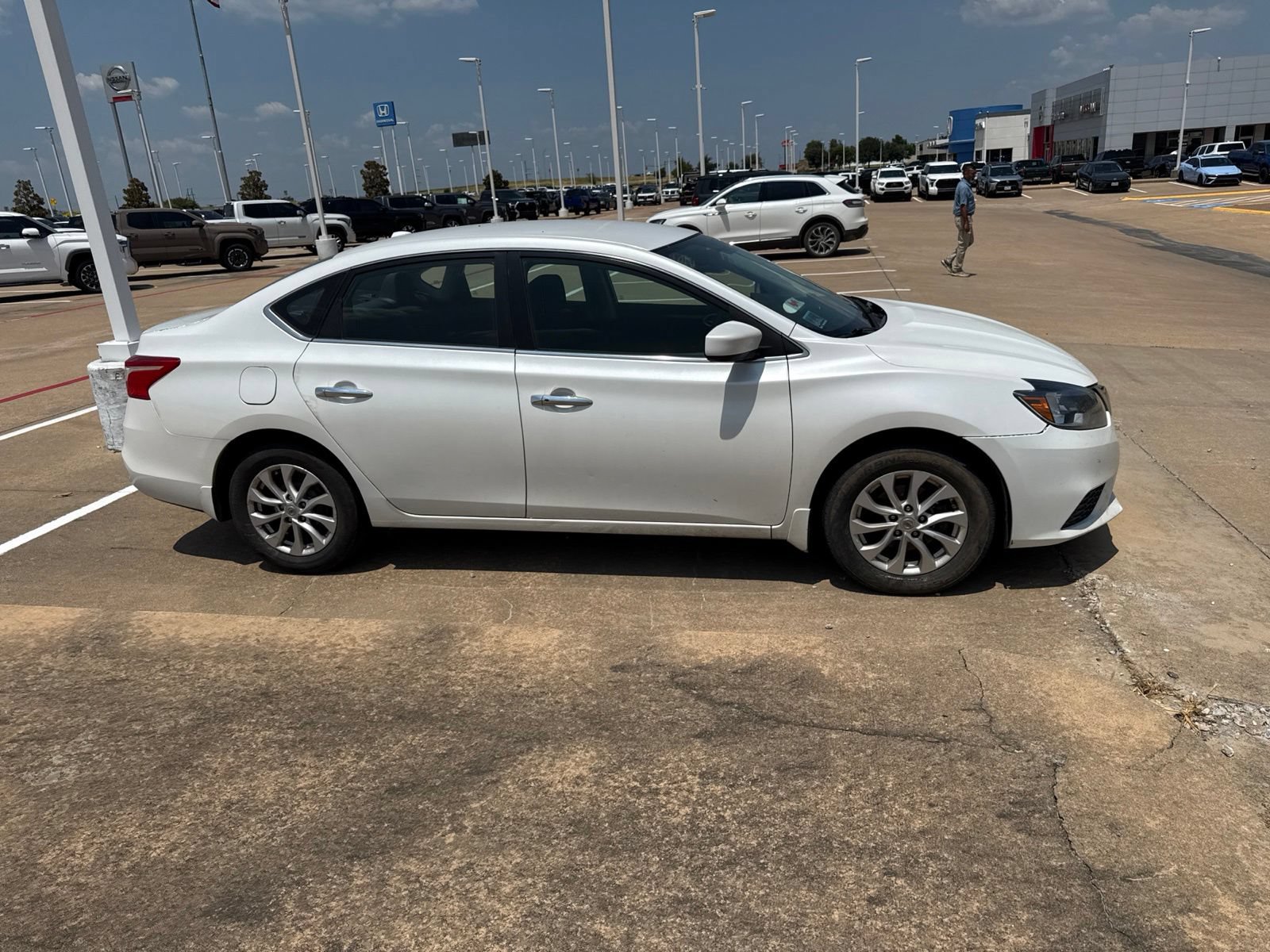Used 2018 Nissan Sentra SV w/ All Weather Package FWD image 11