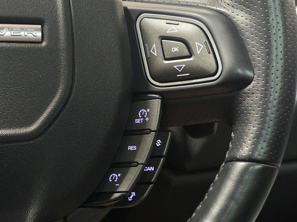 Used 2017 Land Rover Range Rover Evoque HSE Dynamic image 32