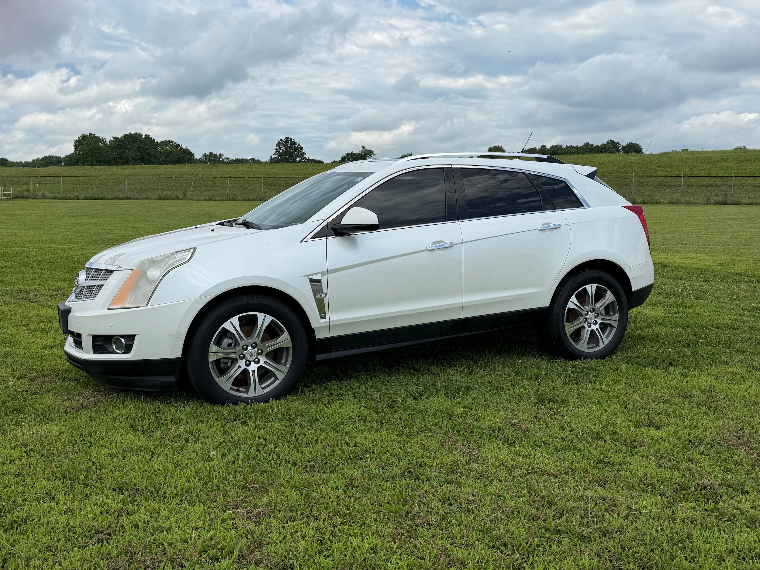 Used 2012 Cadillac SRX Premium w/ LPO, U-Rail D-Rings Package FWD image 1
