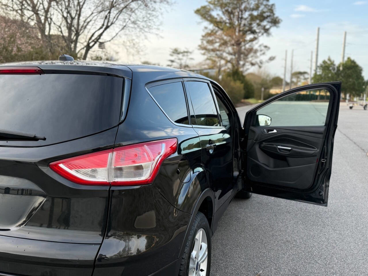 Used 2014 Ford Escape SE image 9