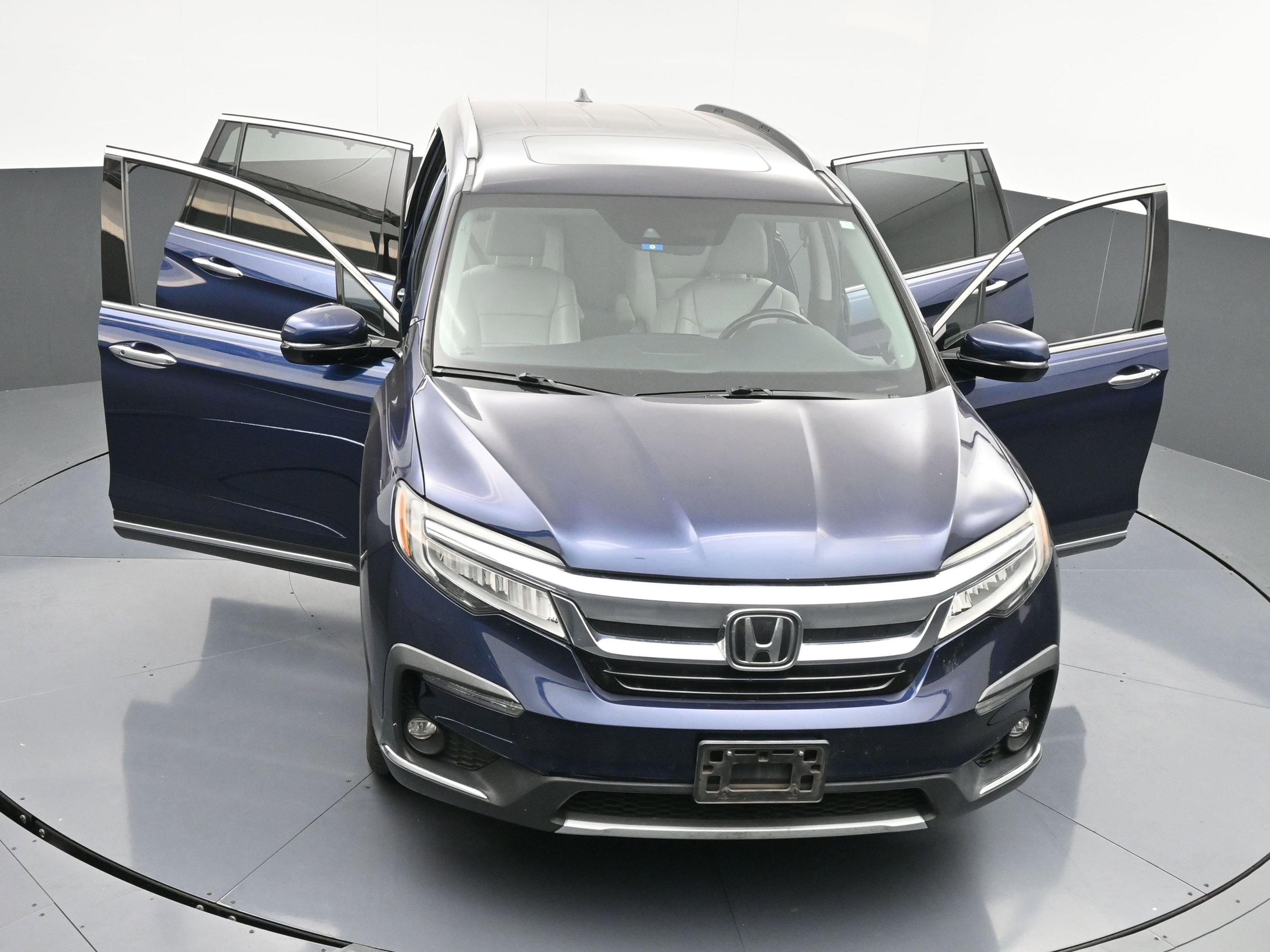 Used 2019 Honda Pilot Touring image 40