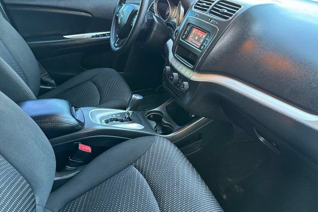 Used 2019 Dodge Journey SE w/ Blacktop Package FWD image 20