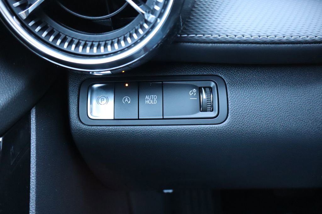 New 2026 Chevrolet Equinox LT w/ Safety and Technology Package FWD image 17