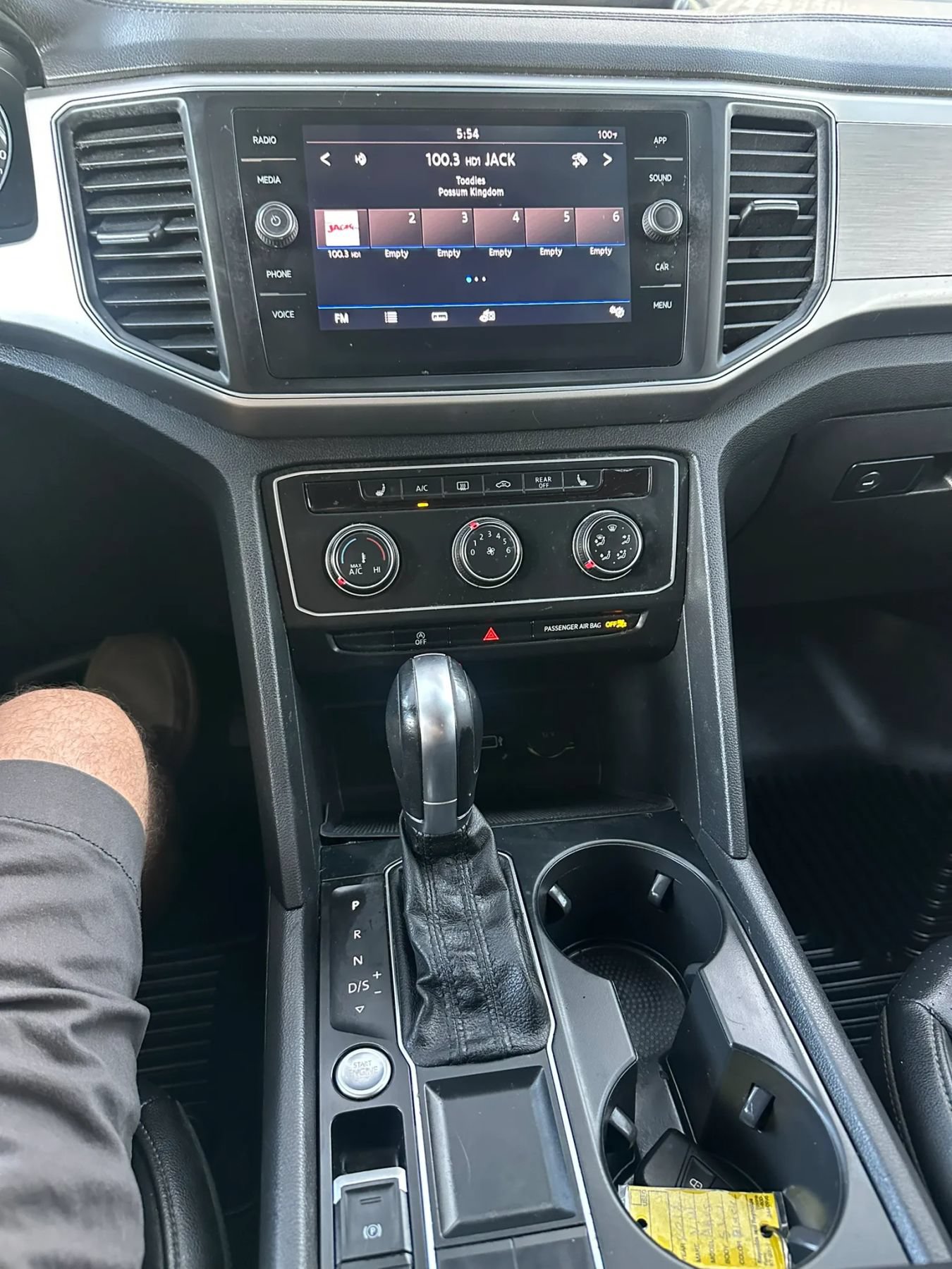 Used 2018 Volkswagen Atlas SE FWD image 22