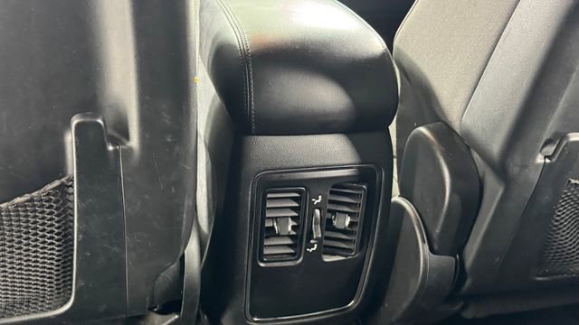 Used 2018 Jeep Grand Cherokee Laredo AWD/4WD image 35