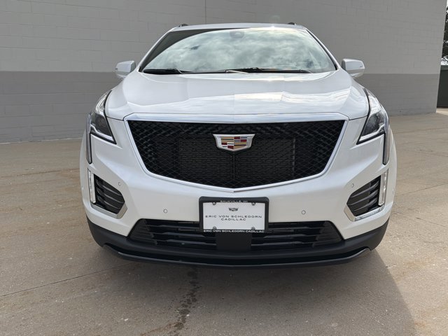 New 2026 Cadillac XT5 Sportv w/ LPO, Floor Liner Package image 2
