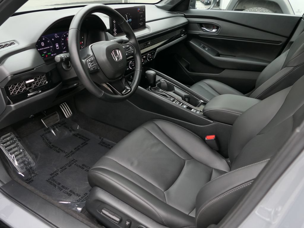 Used 2024 Honda Accord Sport image 12