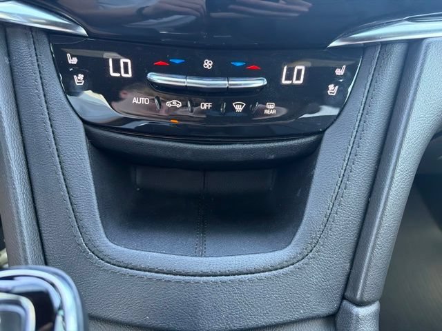 Used 2023 Cadillac XT6 Premium Luxury w/ Technology Package FWD image 44