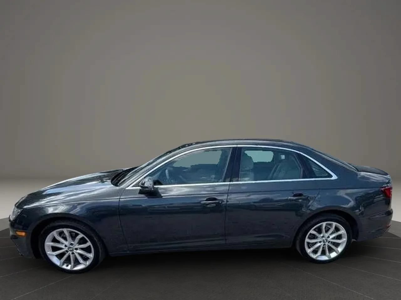 Used 2019 Audi A4 2.0T Premium w/ Convenience Package FWD image 2